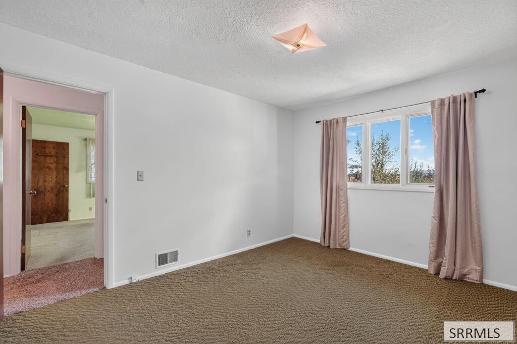 1417 N 1100 E Property Photo 23