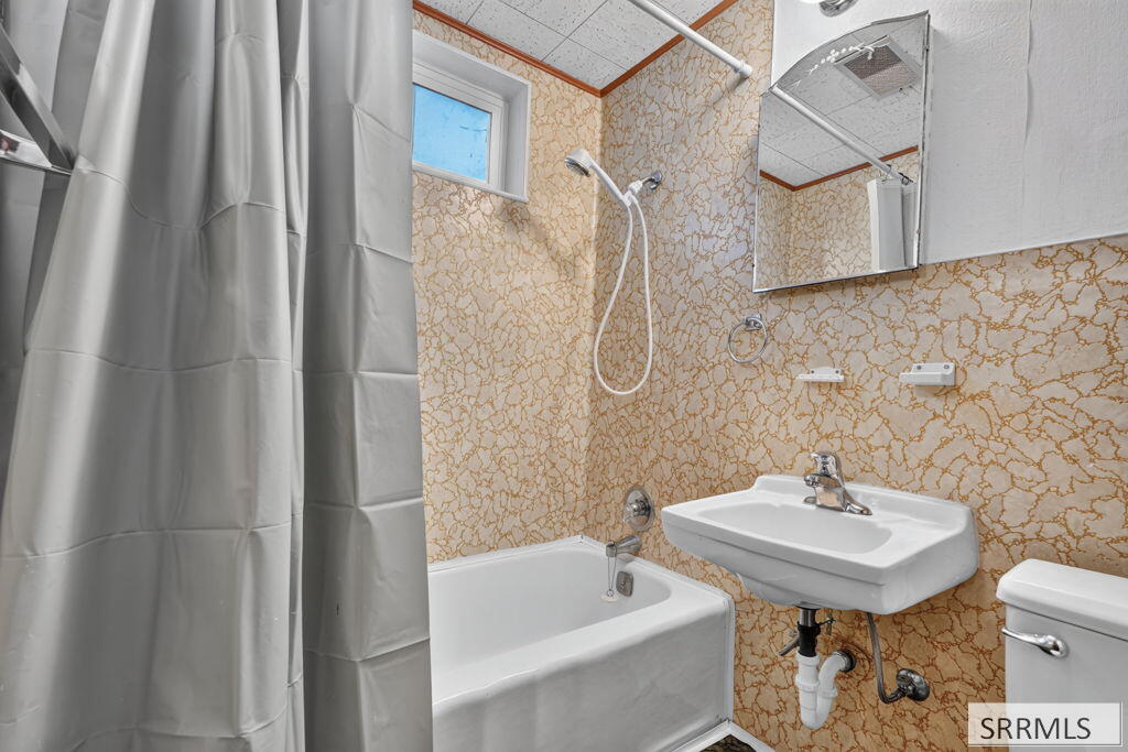 1417 N 1100 E Property Photo 42