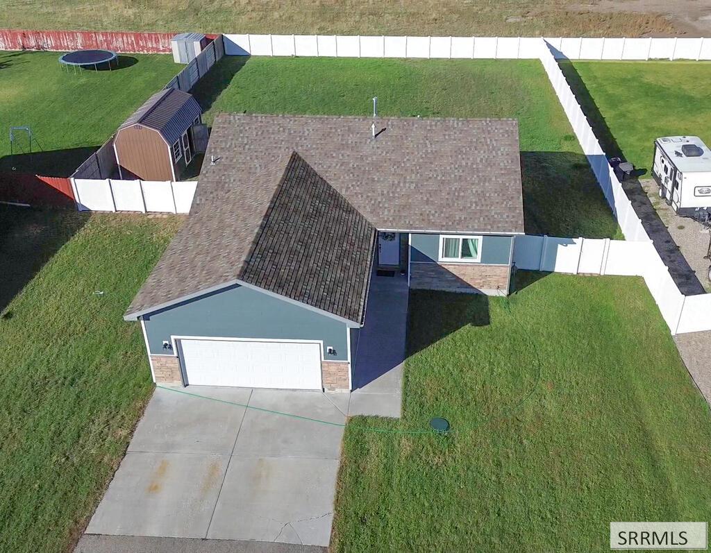 27 N White Pine Lane Property Photo 1