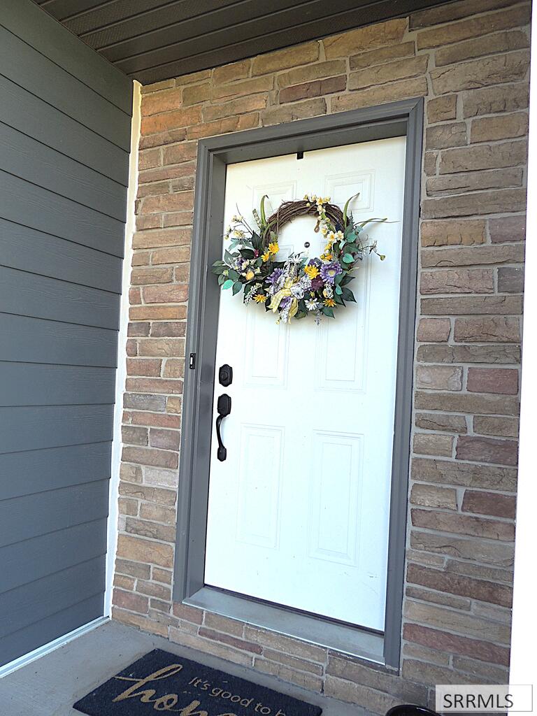 27 N White Pine Lane Property Photo 3