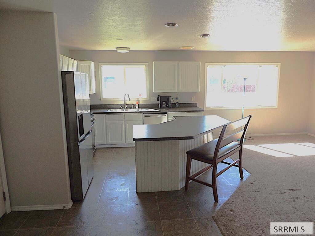 27 N White Pine Lane Property Photo 4
