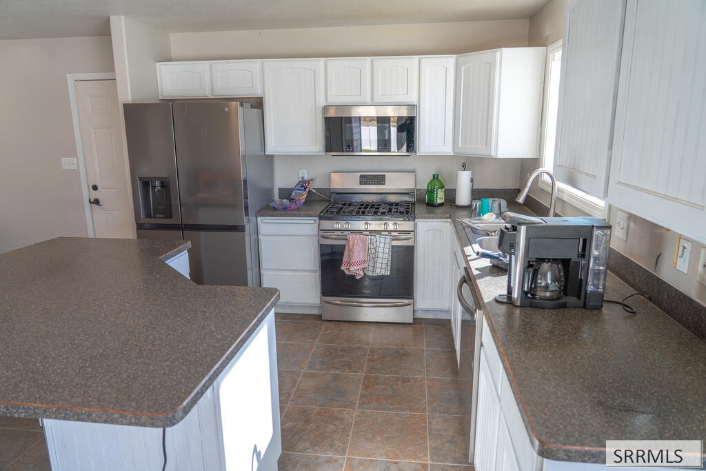 27 N White Pine Lane Property Photo 6