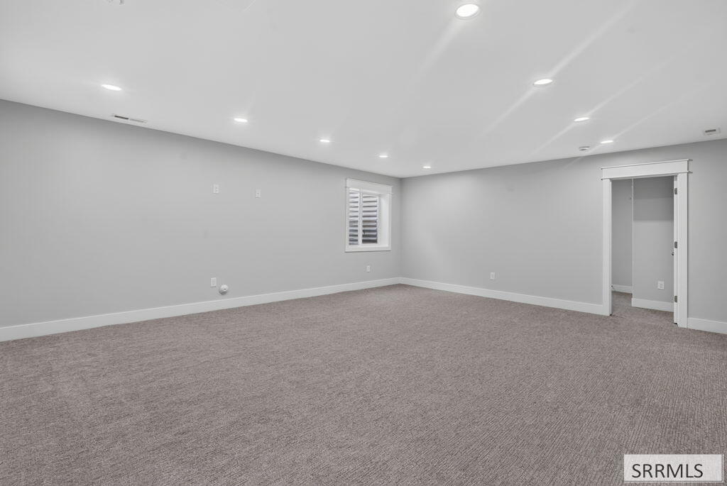 397 Wind River Drive Property Photo 23
