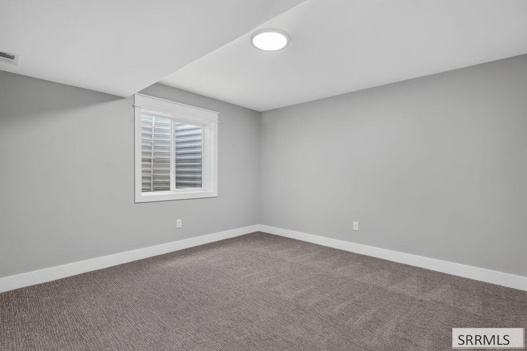 397 Wind River Drive Property Photo 28