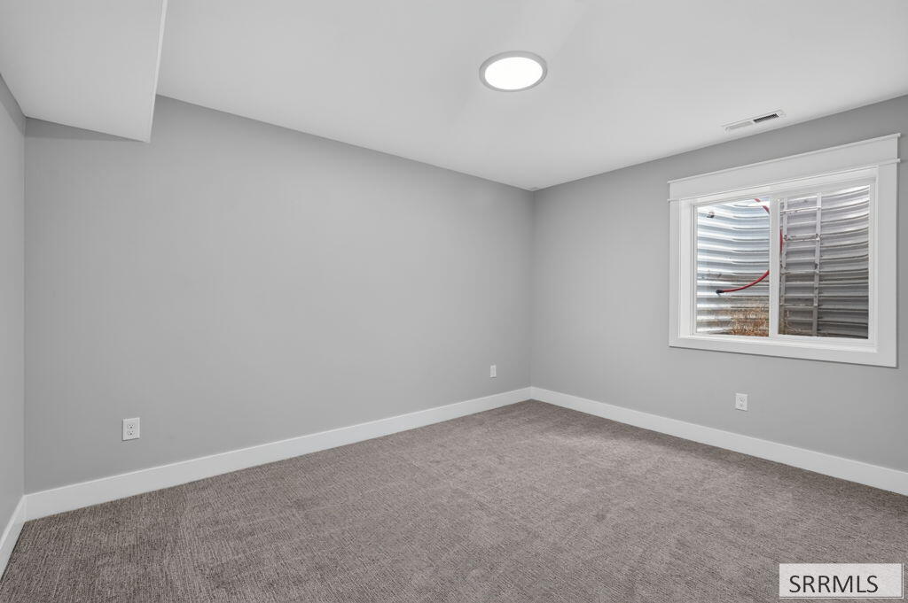 397 Wind River Drive Property Photo 31