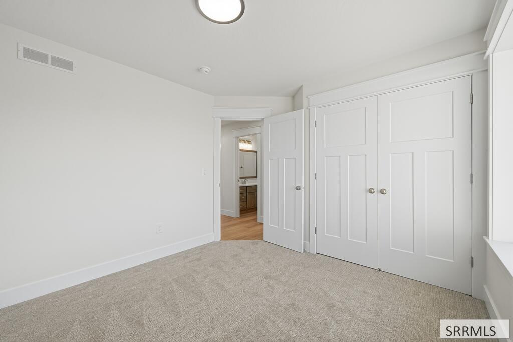 355 Skyline Peak Loop Property Photo 6