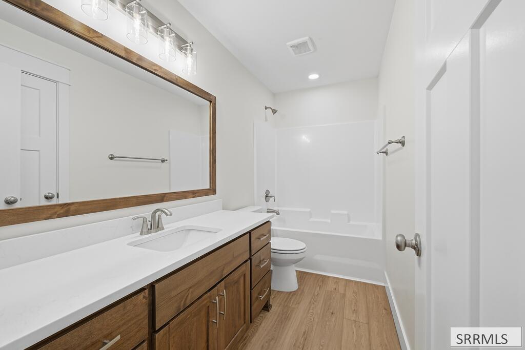 355 Skyline Peak Loop Property Photo 9
