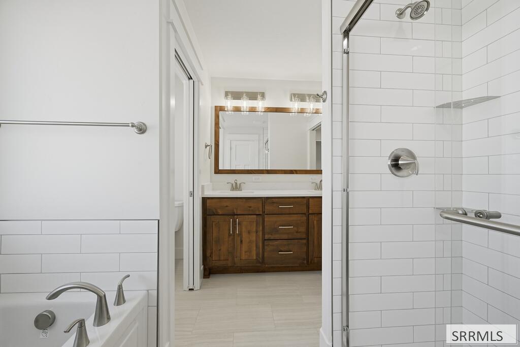 355 Skyline Peak Loop Property Photo 12