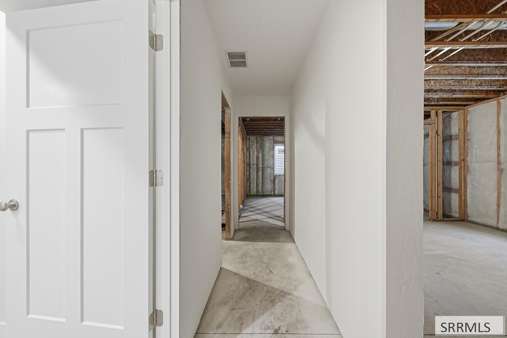 355 Skyline Peak Loop Property Photo 32