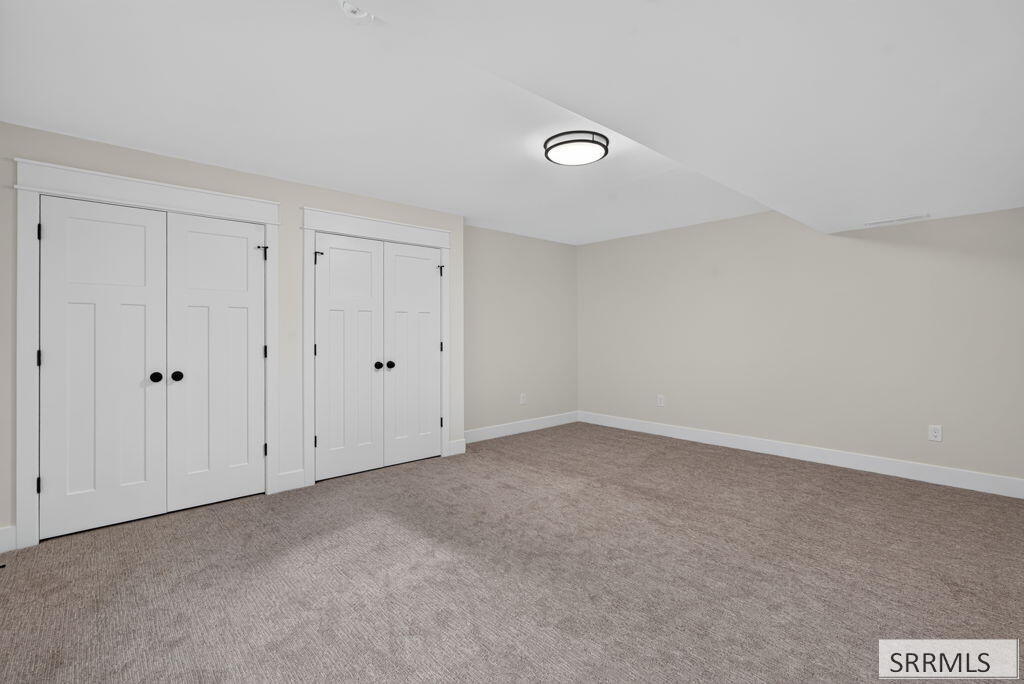 388 Wind River Circle Property Photo 32
