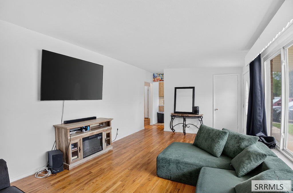 2161 E John Adams Parkway Property Photo 6