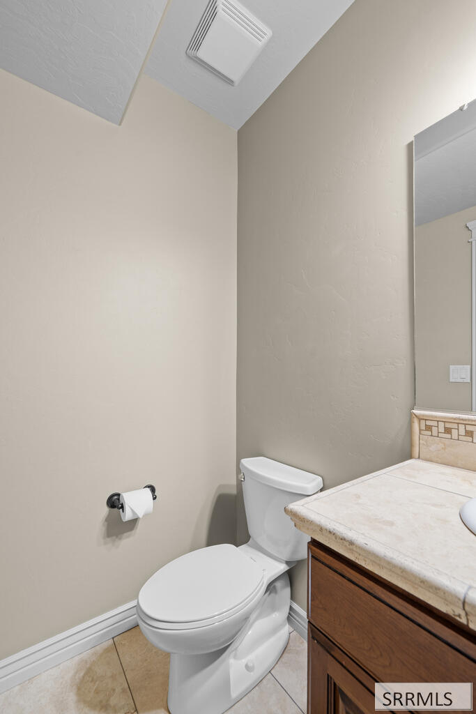 3430 E Greenwillow Lane Property Photo 23