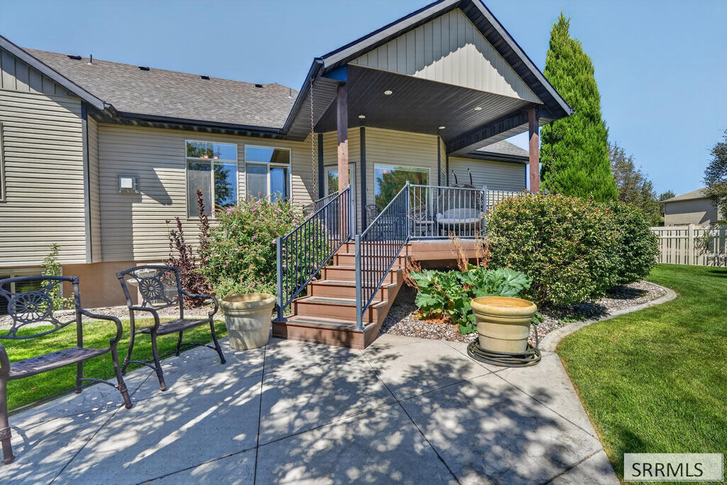 1408 Stoneridge Drive Property Photo 13