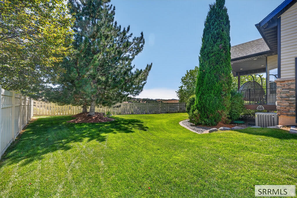 1408 Stoneridge Drive Property Photo 35