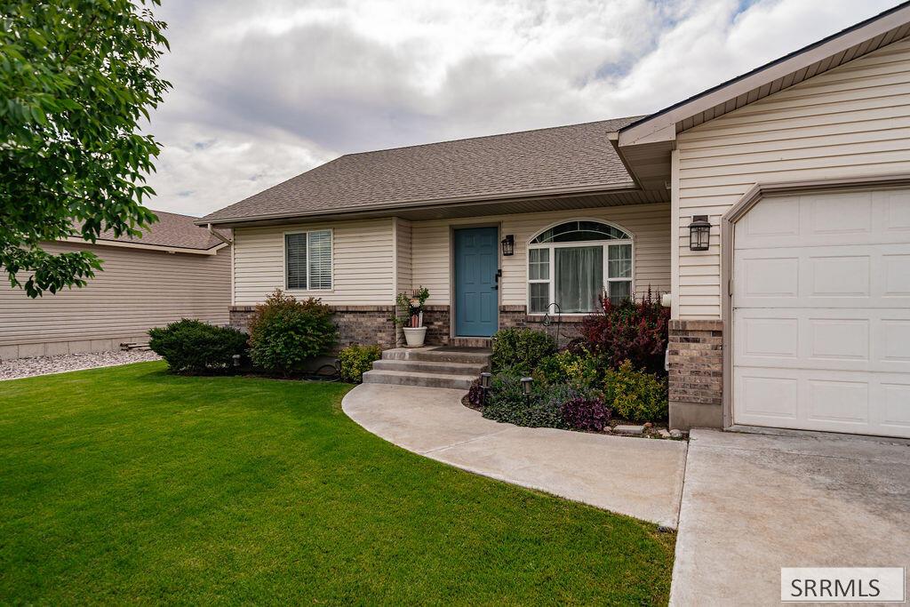3145 N Quaky Aspen Drive Property Photo 1