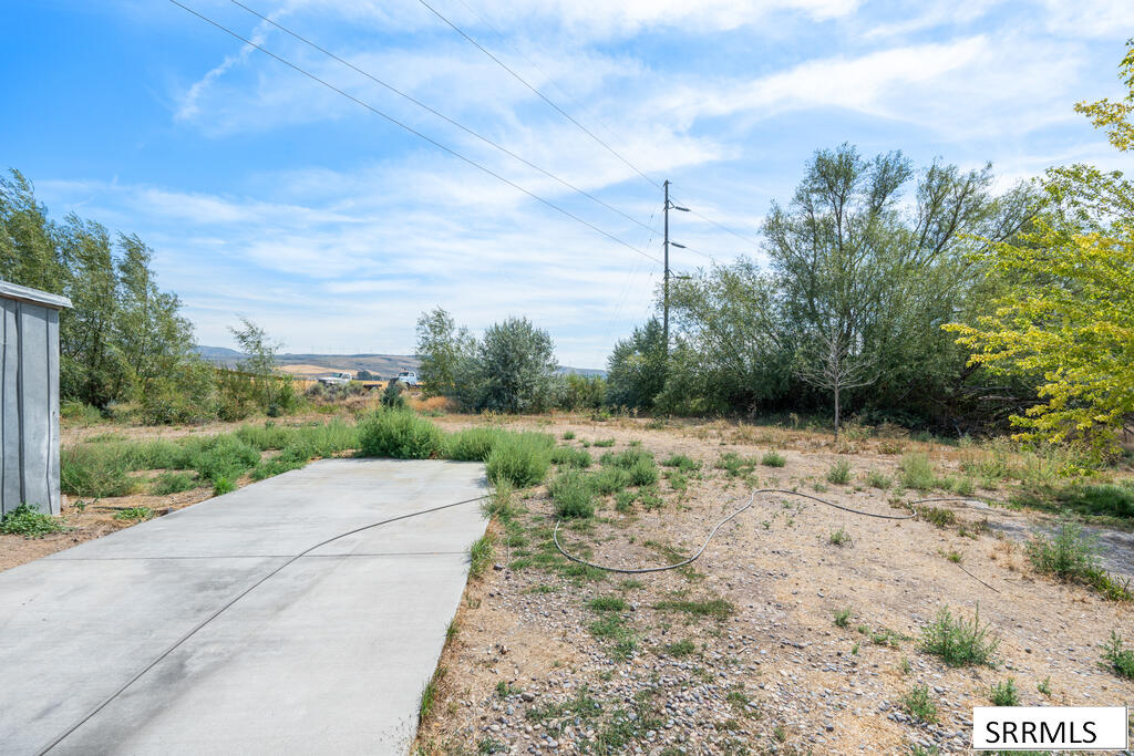 648 97th S Property Photo 19