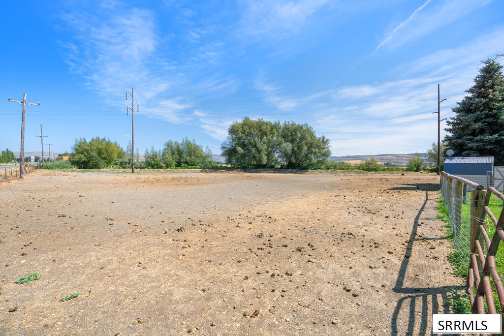 648 97th S Property Photo 22