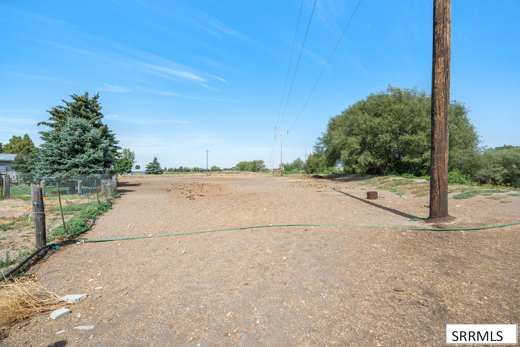 648 97th S Property Photo 26