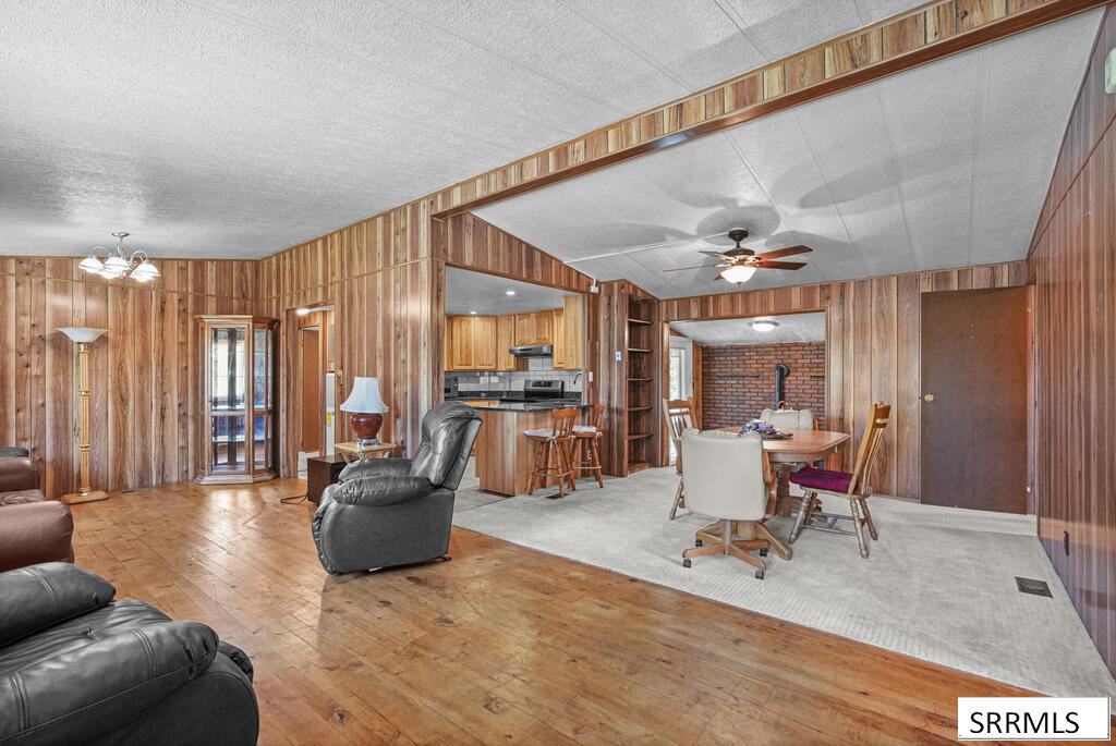 648 97th S Property Photo 31