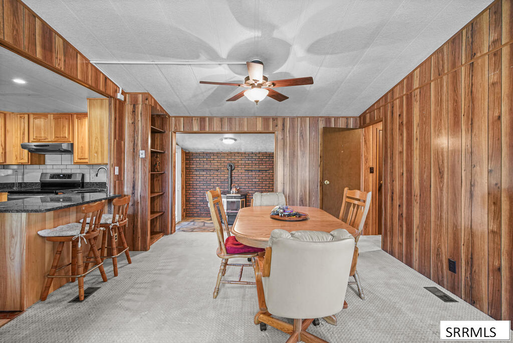 648 97th S Property Photo 32