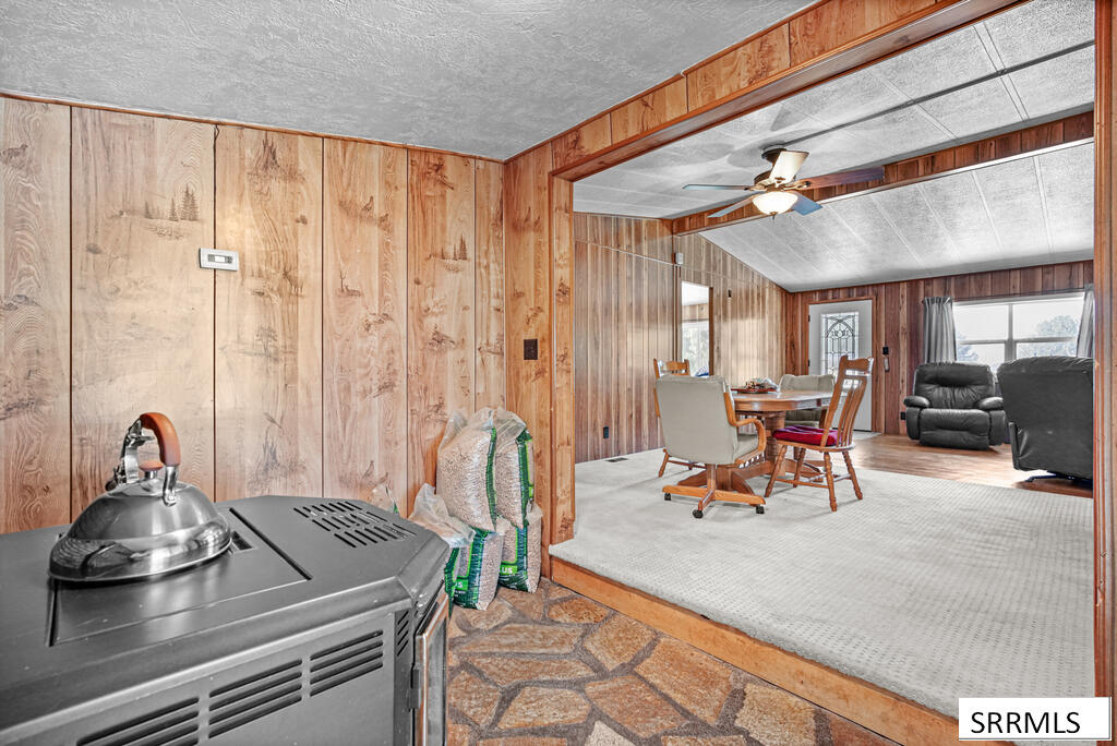 648 97th S Property Photo 39