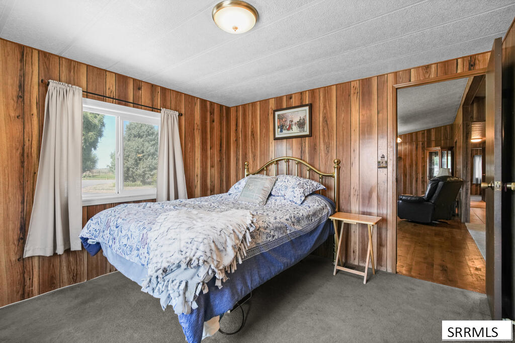 648 97th S Property Photo 45