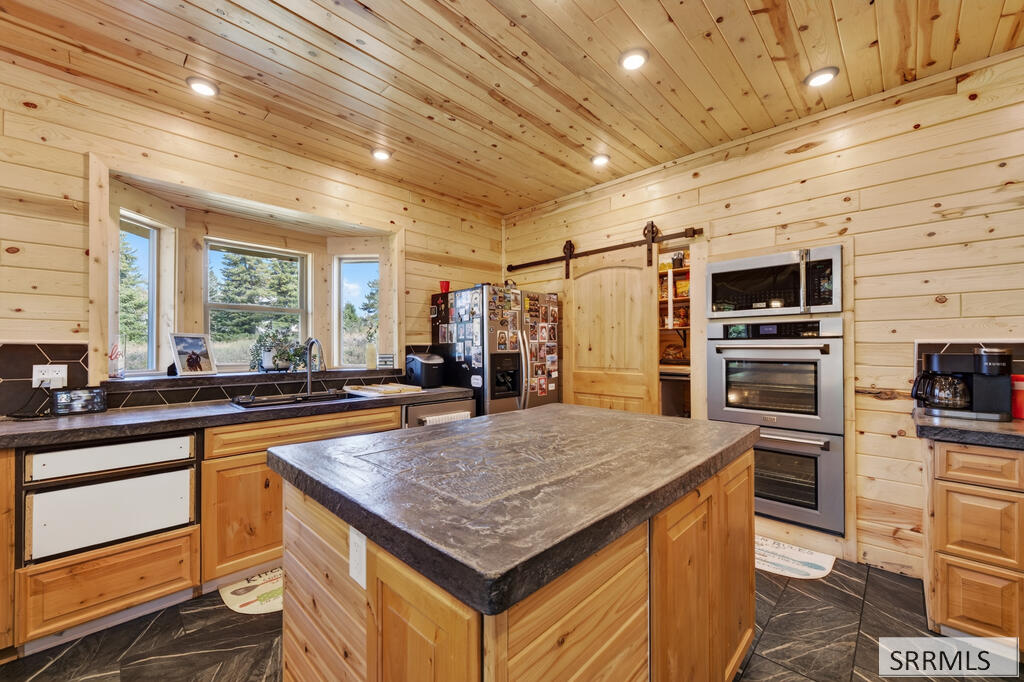 3769 Blue Bell Lane Property Photo 16