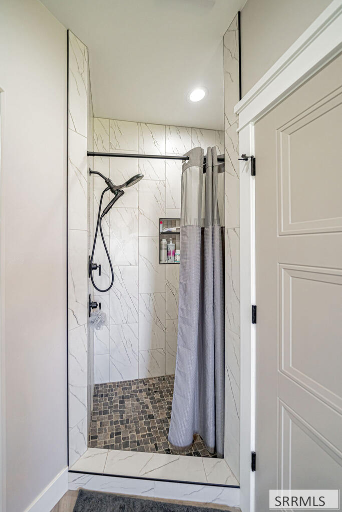 152 W 195 N Property Photo 37