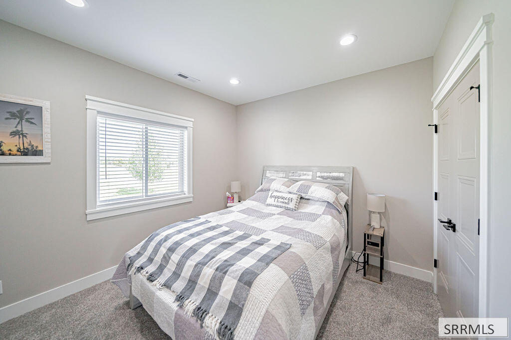 152 W 195 N Property Photo 54