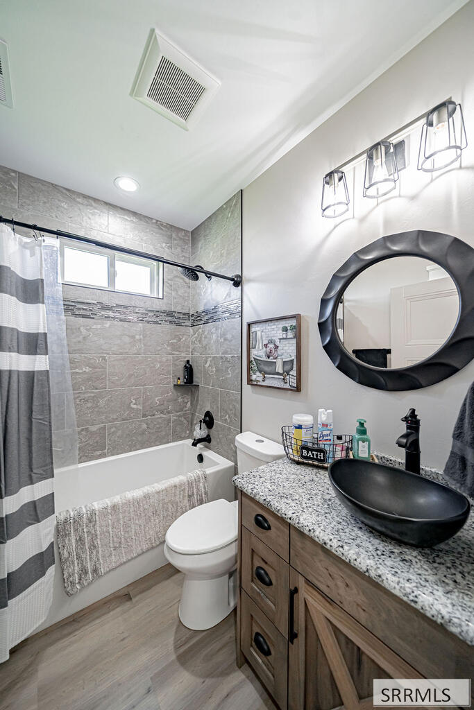 152 W 195 N Property Photo 57