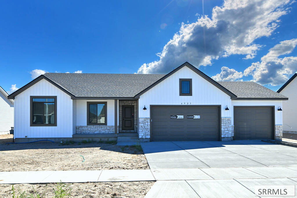 6923 Millbrook Drive Property Photo 1