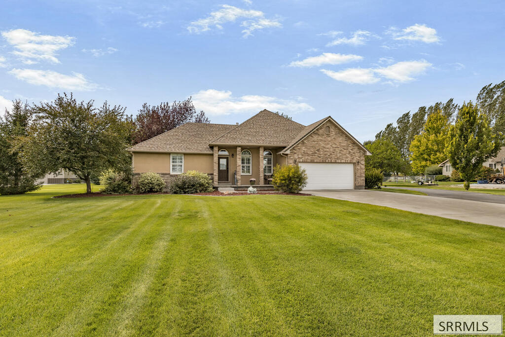 6248 S Foxrun Drive Property Photo 4