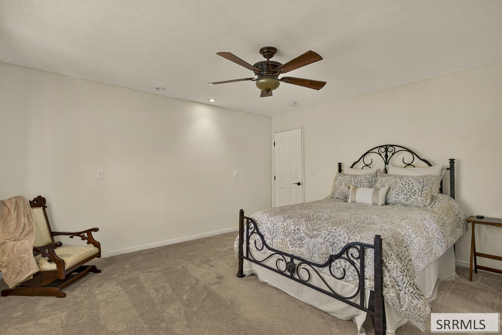 6248 S Foxrun Drive Property Photo 19