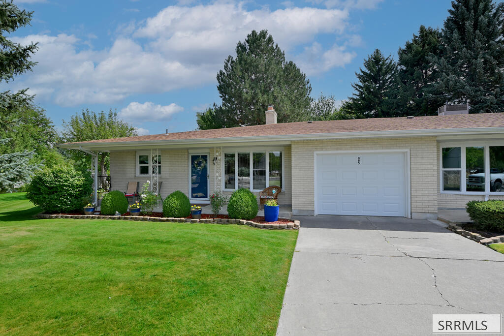 485 Gustafson Drive Property Photo 1