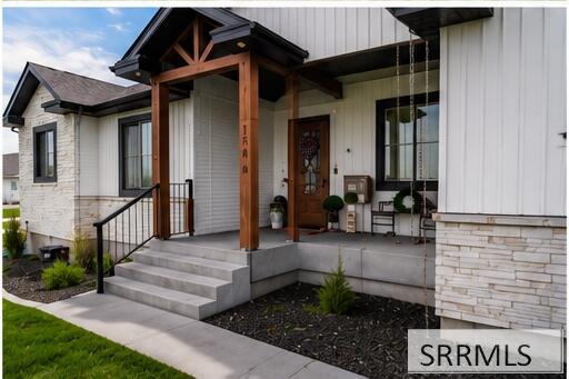 1596 N 845 E Property Photo 5