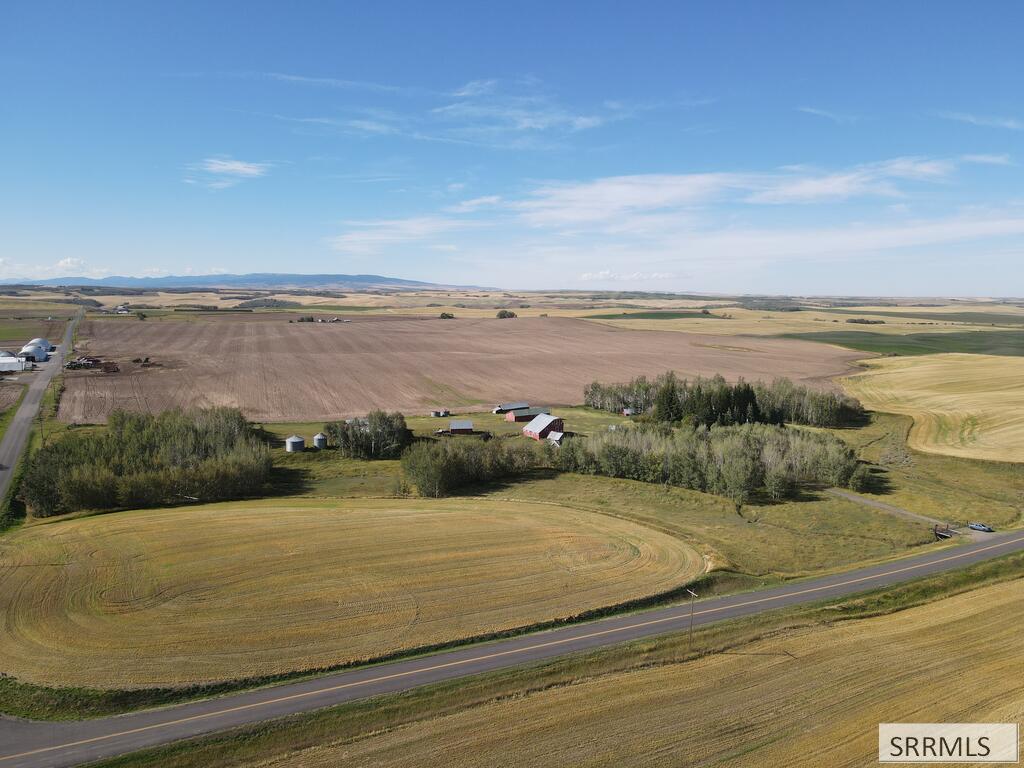 4484 E 1000 N Property Photo 2