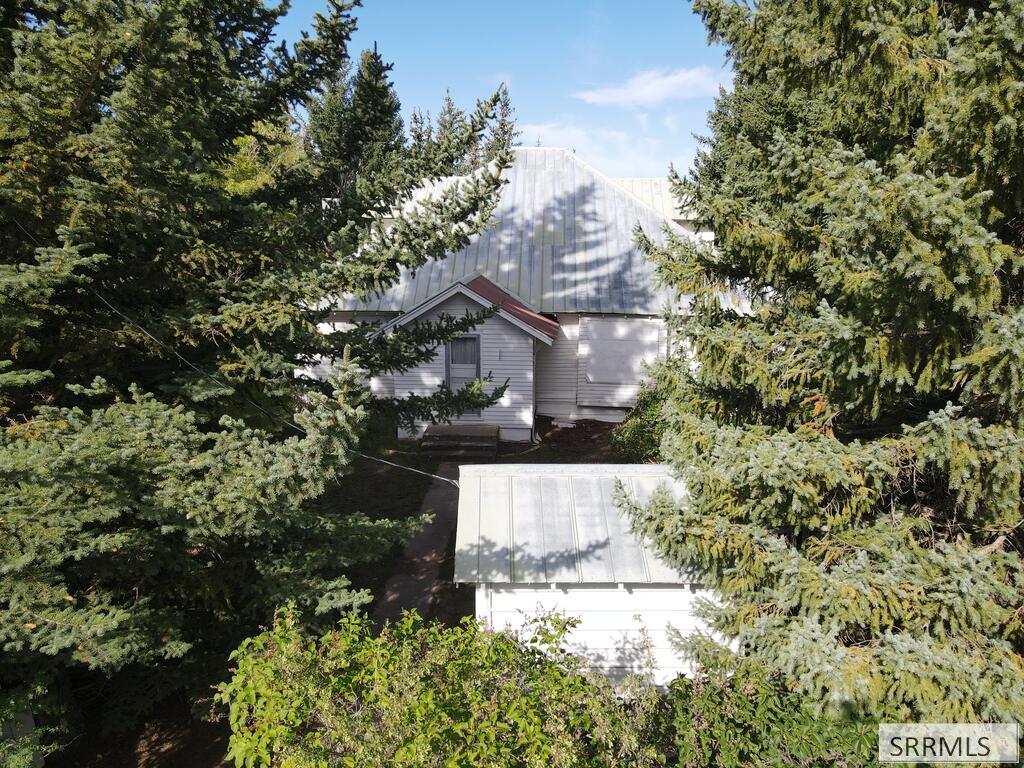4484 E 1000 N Property Photo 29
