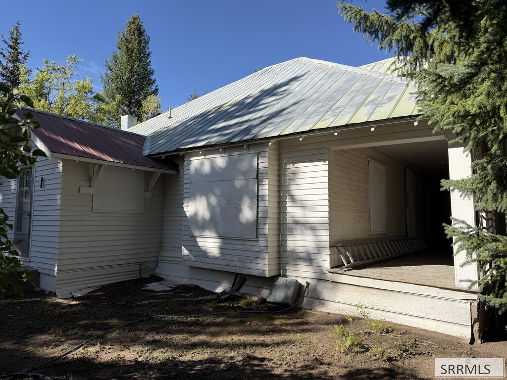 4484 E 1000 N Property Photo 36
