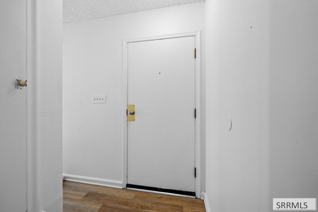 1085 Syringa Drive Property Photo 7