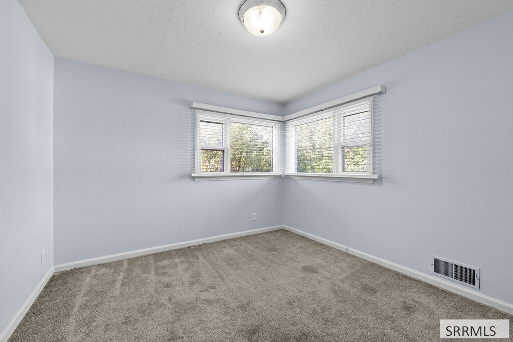 1085 Syringa Drive Property Photo 18