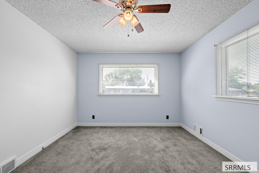 1085 Syringa Drive Property Photo 21