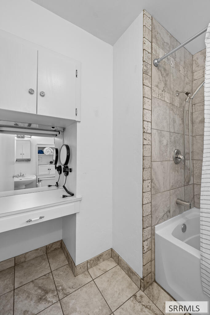 1085 Syringa Drive Property Photo 23