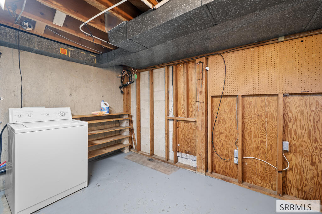 1085 Syringa Drive Property Photo 38