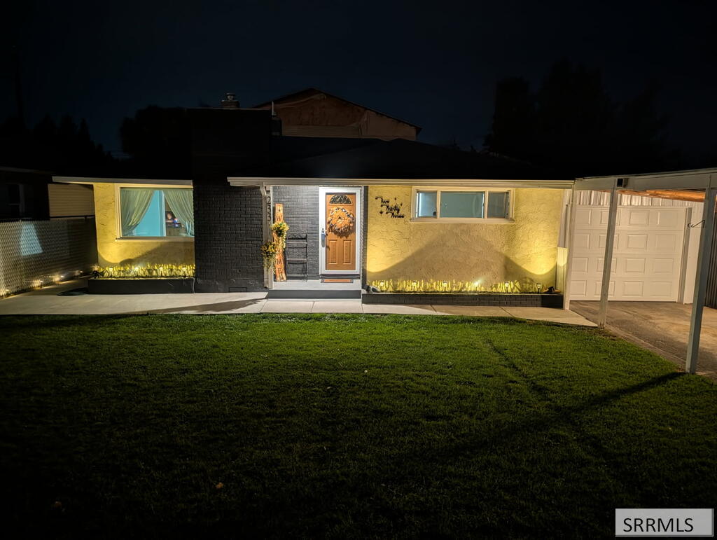 233 N Fisher Avenue Property Photo 4