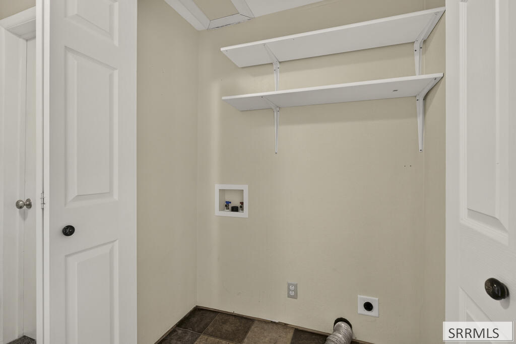 233 N Fisher Avenue Property Photo 11