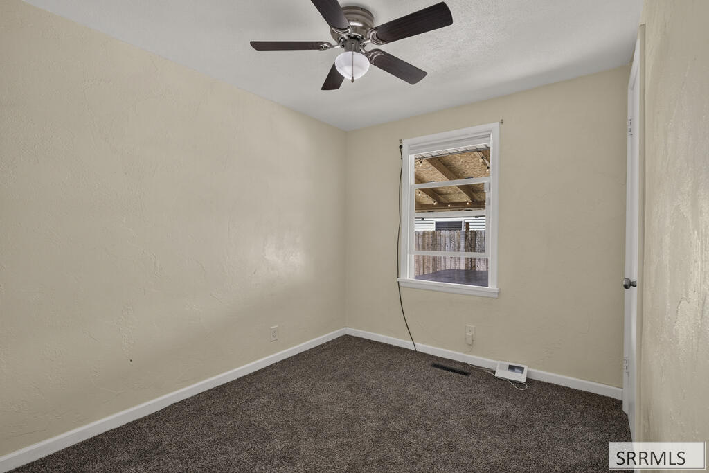 233 N Fisher Avenue Property Photo 13