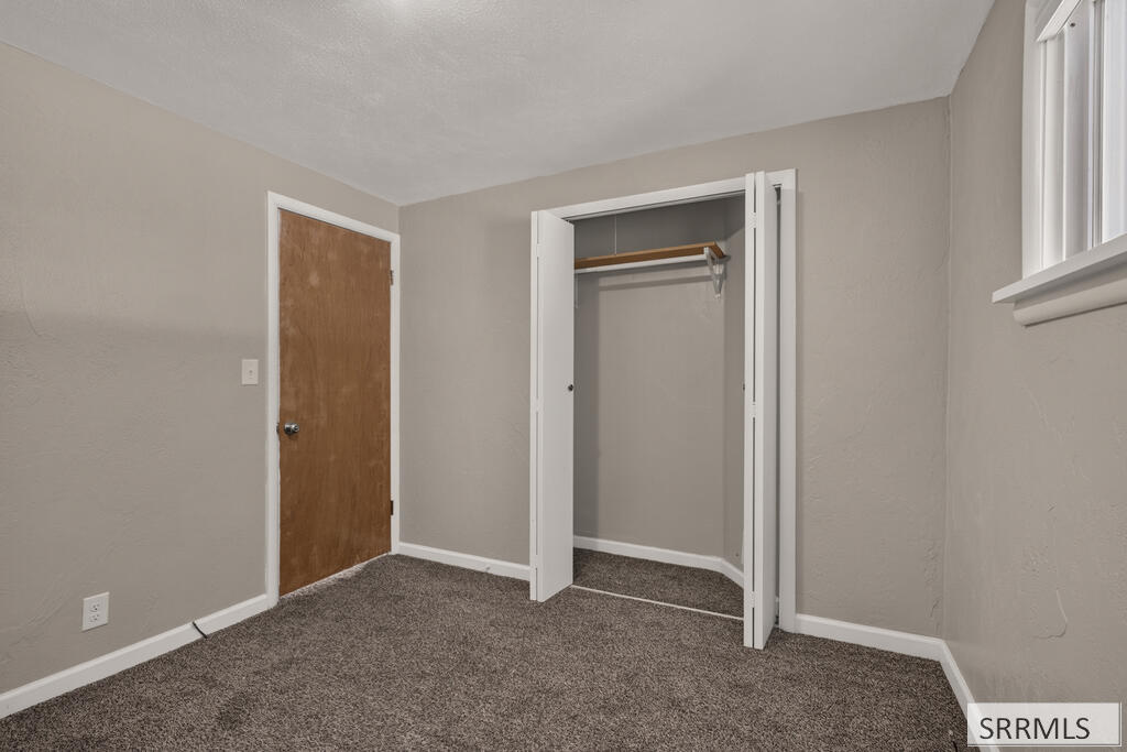 233 N Fisher Avenue Property Photo 16