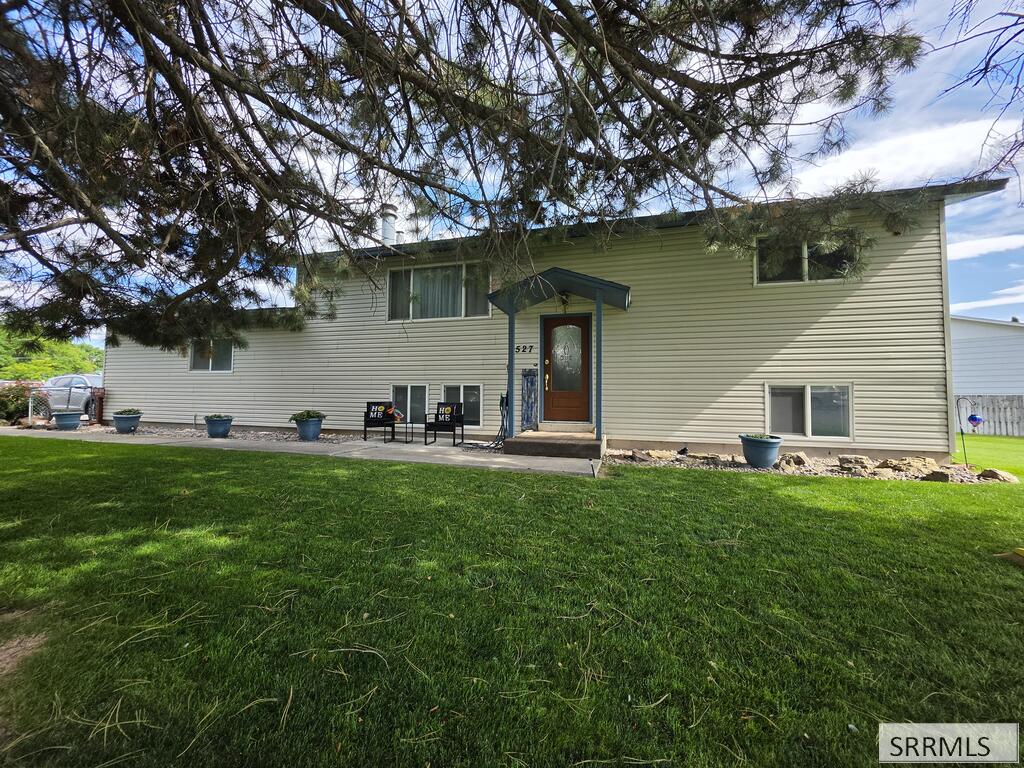 527 Boyd Property Photo 1