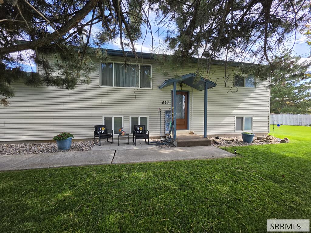 527 Boyd Property Photo 2