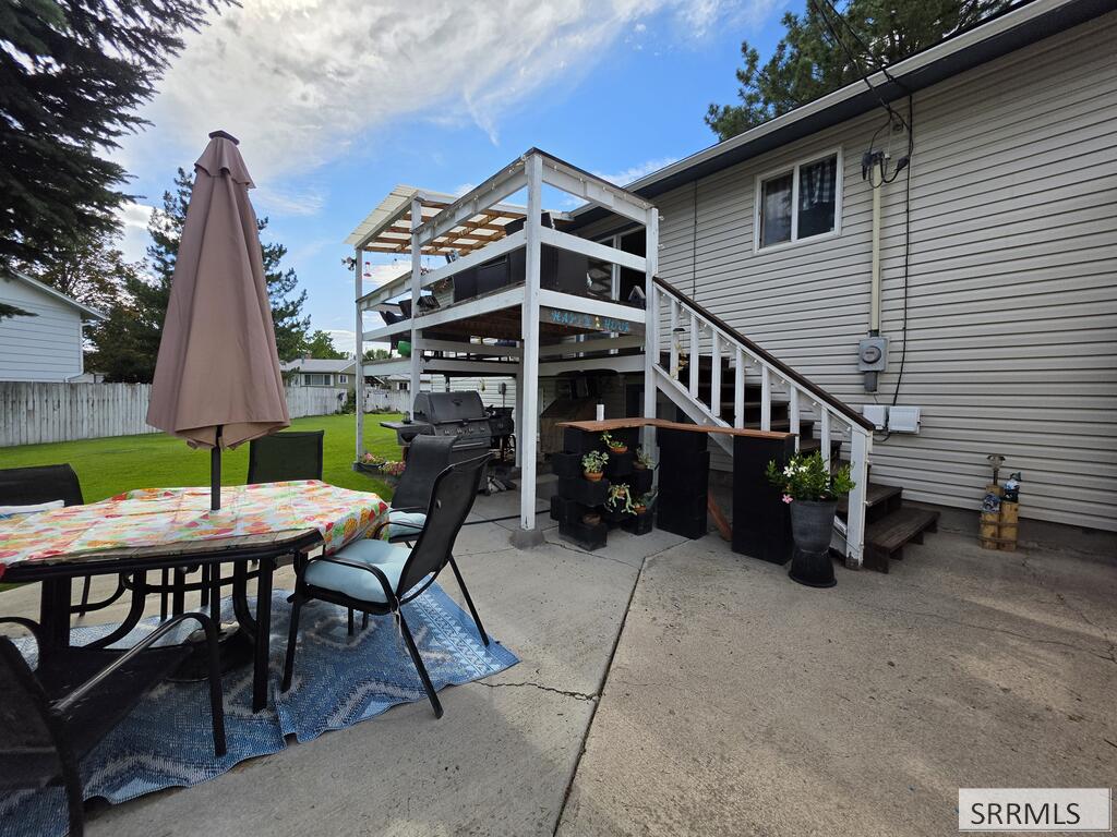 527 Boyd Property Photo 8